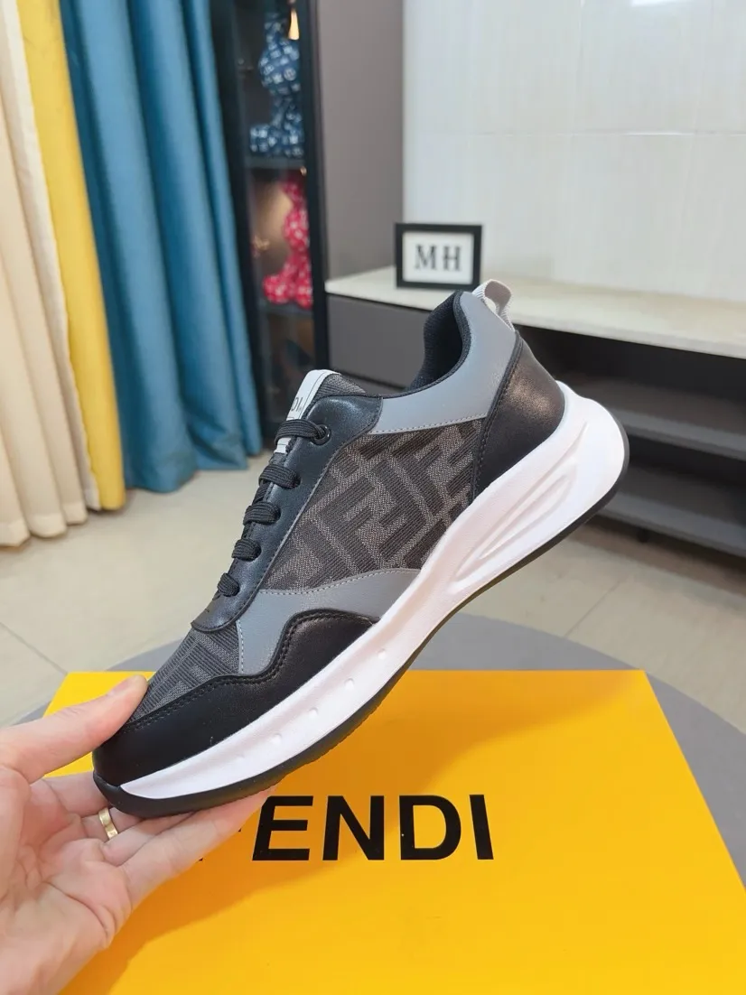 Men's Men's Shoes 💰438🌹🌹[fendi] Fendi's classic and comfortable men's, this complex sneaker is made of soft calfskin➕genuine leather lining➕original ultra-light rubber material with rough outsole. This unique light style is suitable for the casual and refined sensibility of this season. It is comfortable and natural on the feet. It is an everyday style for casual travel in autumn and winter! 38/44